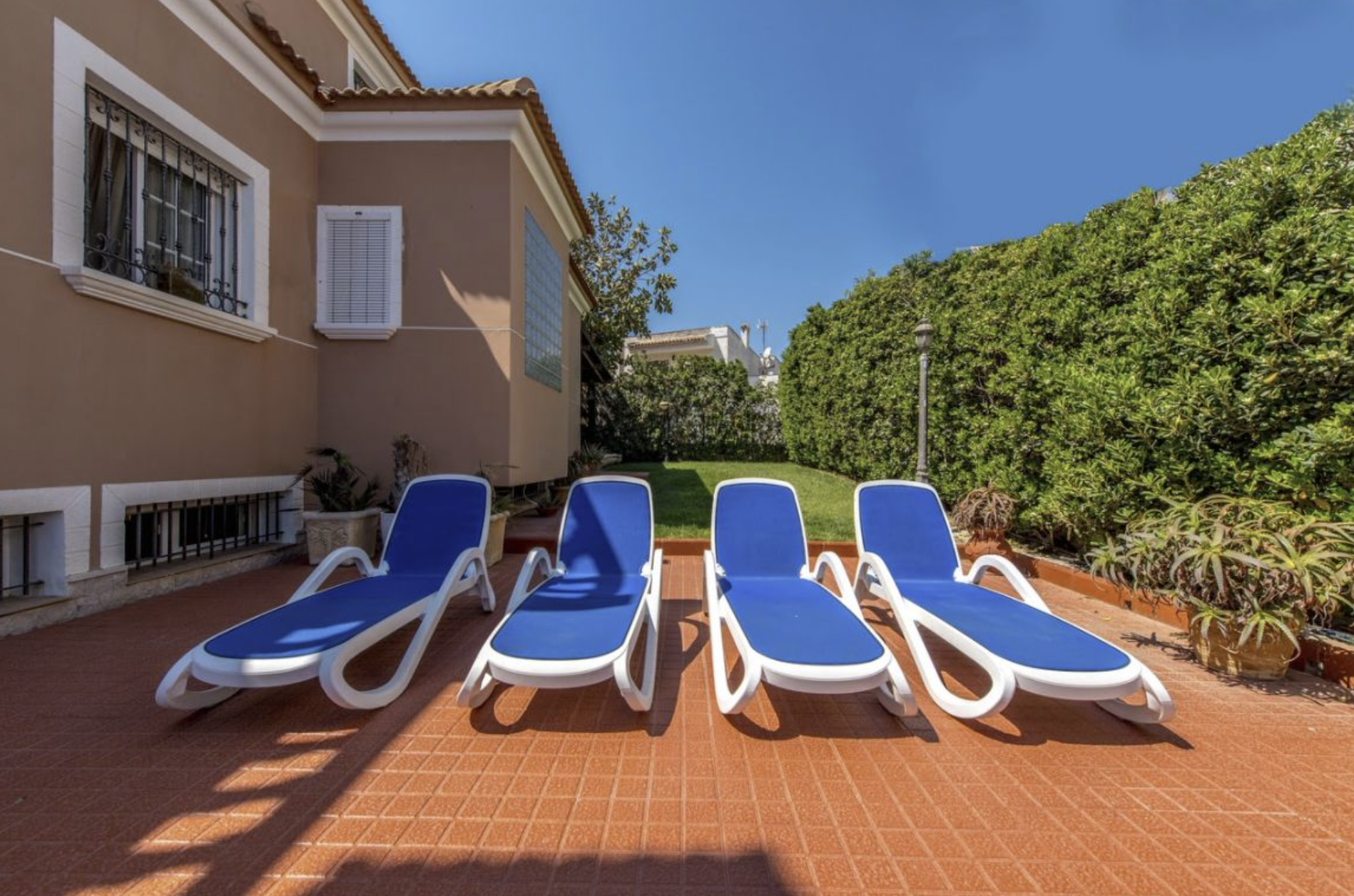 Pārdod luksusa villu Molino Blanco urbanizācijā, Playa de la Mata, Torrevieja