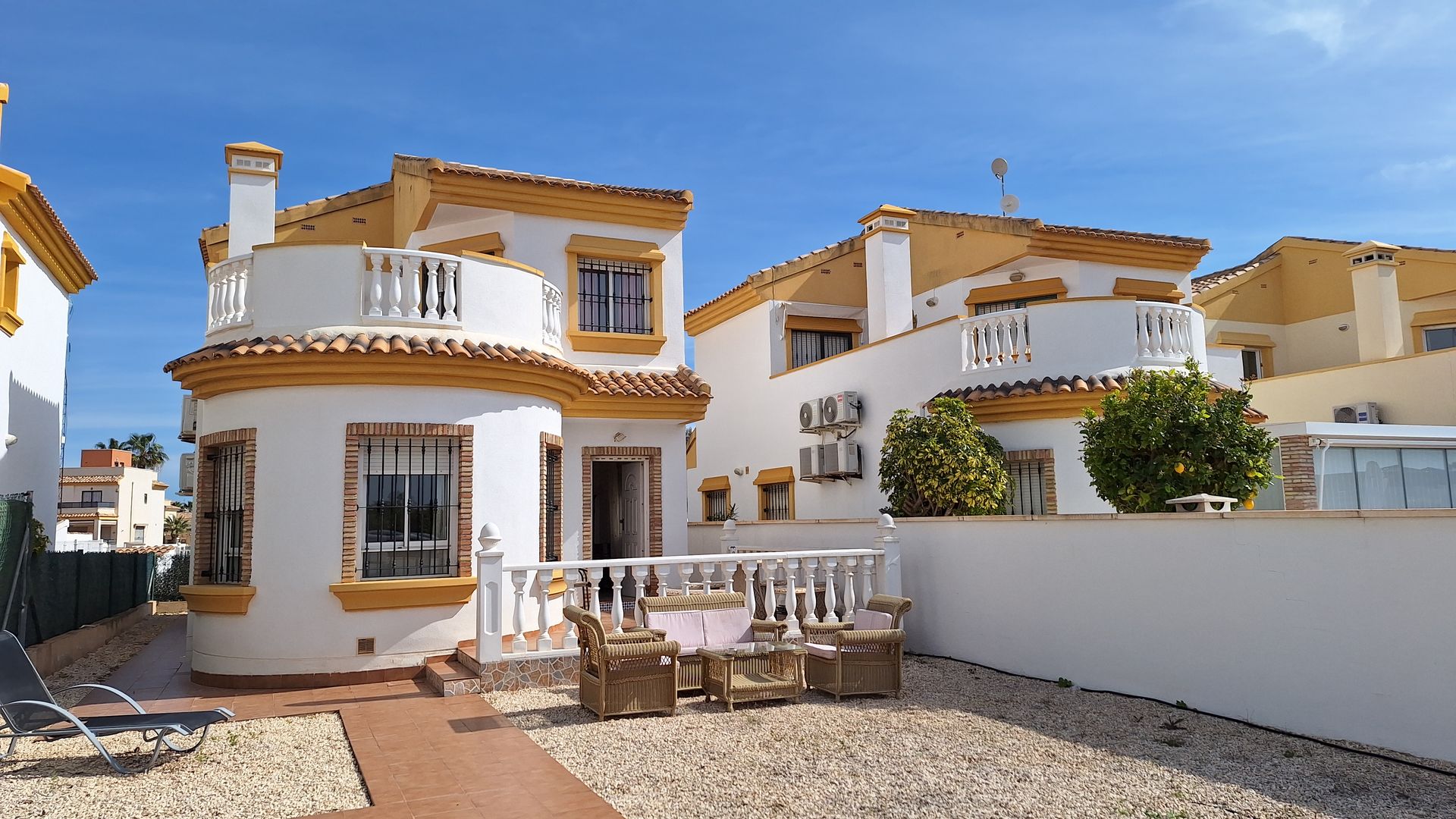 maja pardosana spanija, el raso urbanizacija